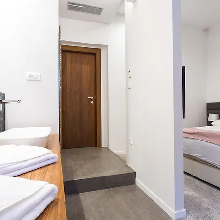 Гостьовий будинок Starlight Luxury Спліт