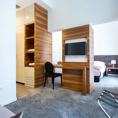 Starlight Luxury 4* Спліт