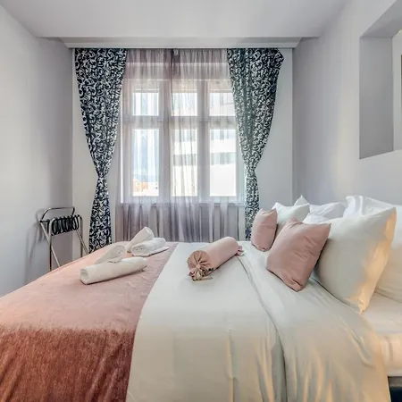 Vendégház Starlight Luxury 4*