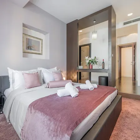 Гостьовий будинок Starlight Luxury