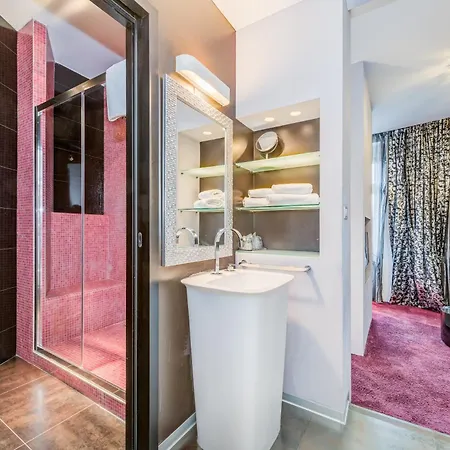 Starlight Luxury Гостьовий будинок