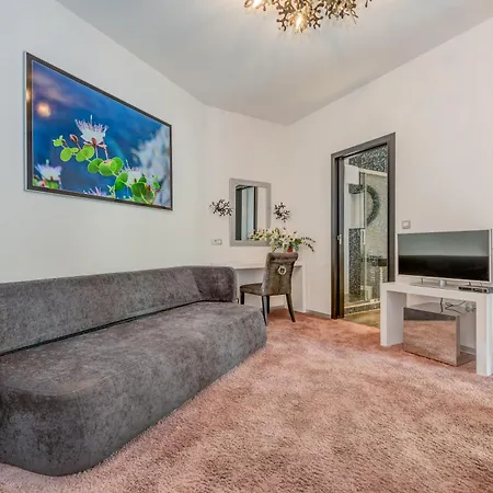 Konukevi Starlight Luxury Split