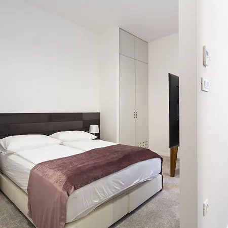 Starlight Luxury Konukevi Split