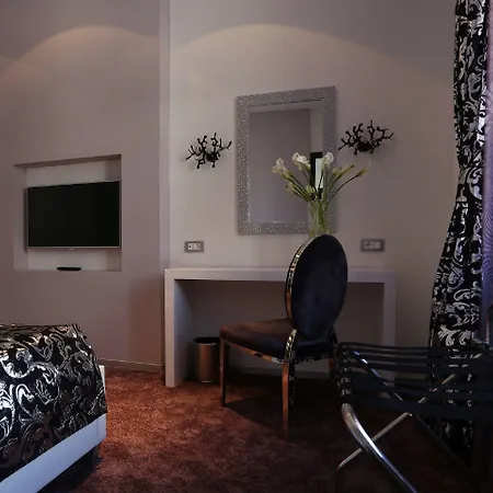 Starlight Luxury Split