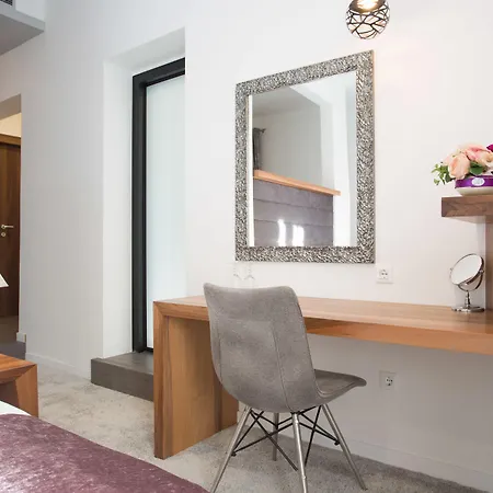 Starlight Luxury Penzion Split