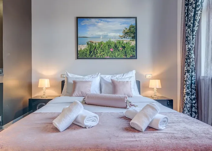 Guest house Starlight Luxury 4*