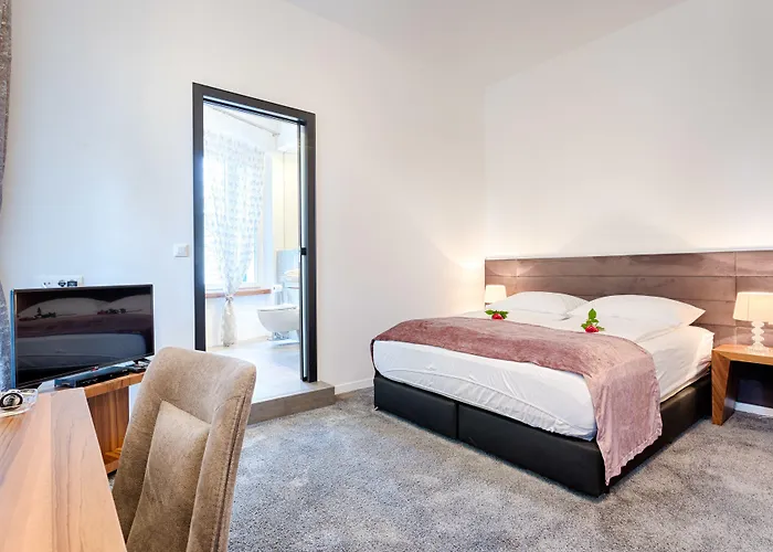 Starlight Luxury 4* Split