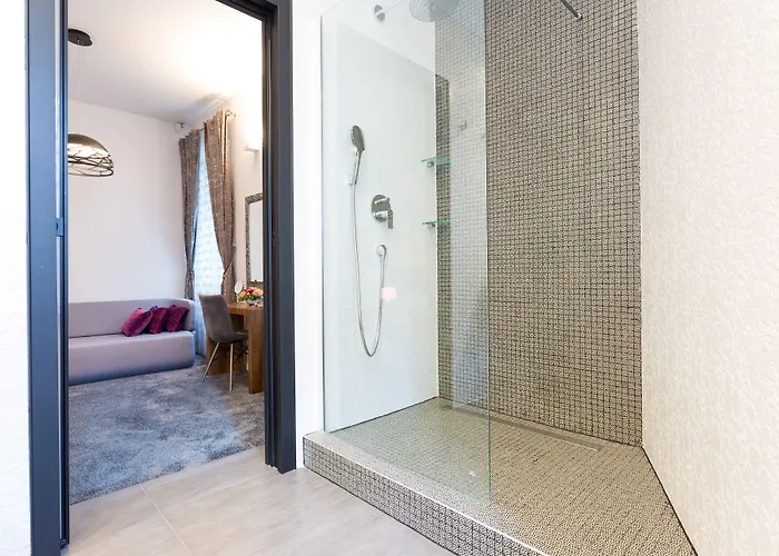 Starlight Luxury Guest house 4*