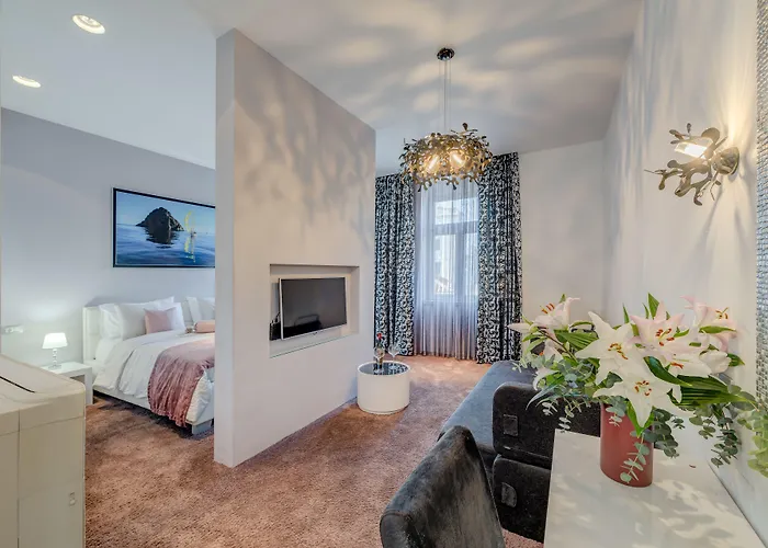 Starlight Luxury Guest house Split