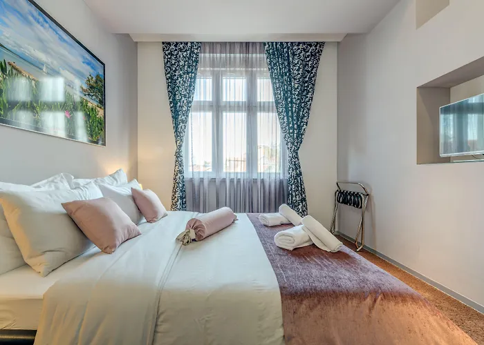 Starlight Luxury Guest house Split