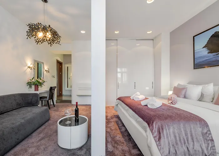 Starlight Luxury בית הארחה ספליט