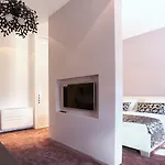 Konukevi Starlight Luxury 4*