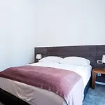 Starlight Luxury Split