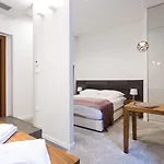 Konukevi Starlight Luxury 4*
