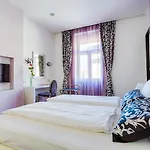 Starlight Luxury 4* Split